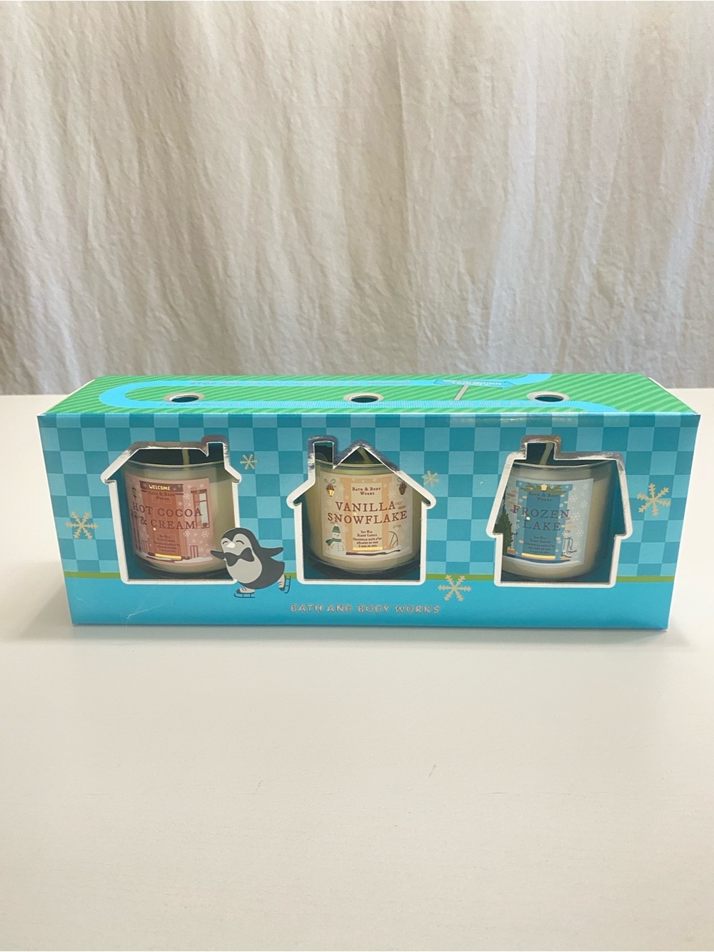 Bath & Body Works Mini Candle Gift Set - Teal & Light Blue Packaging
